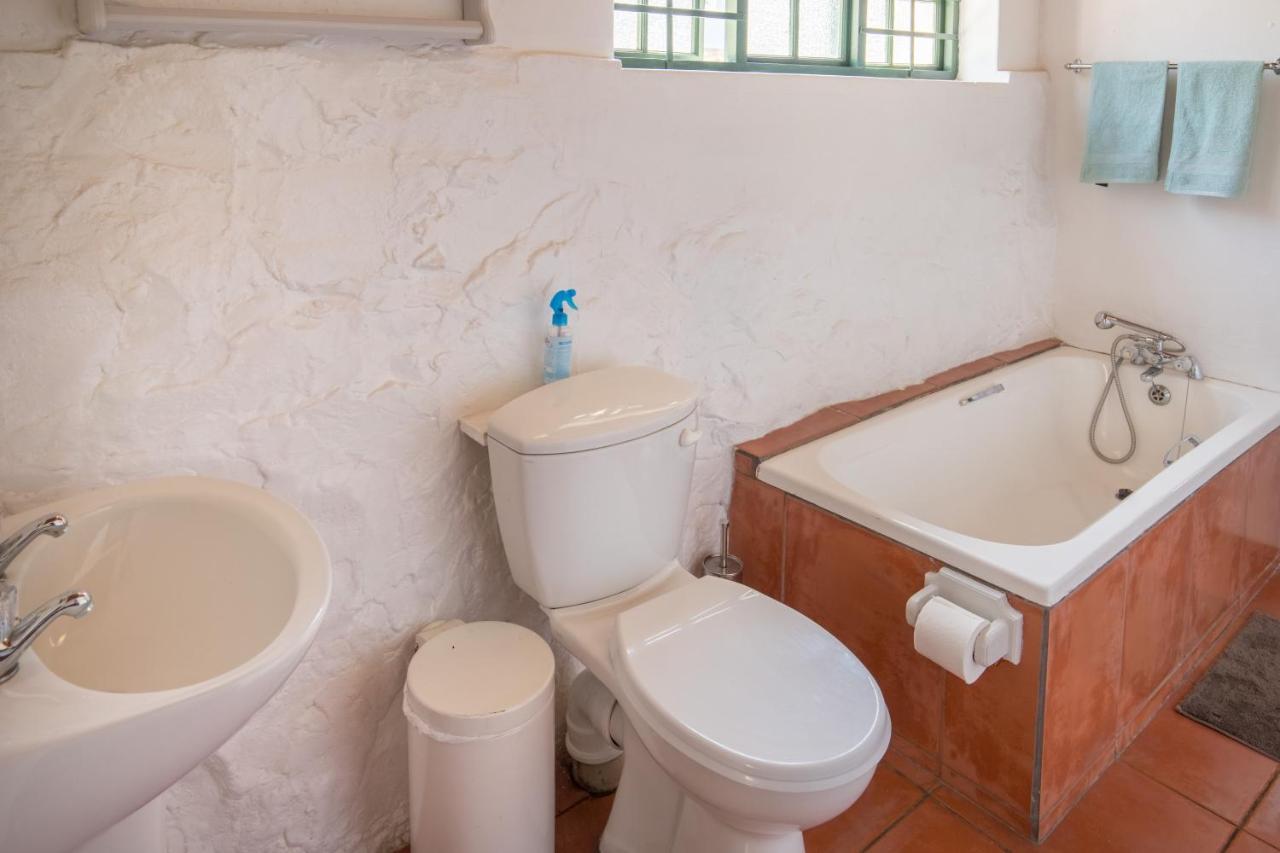 Koo Karoo Guest Lodge And Self Catering Монтегю Екстериор снимка