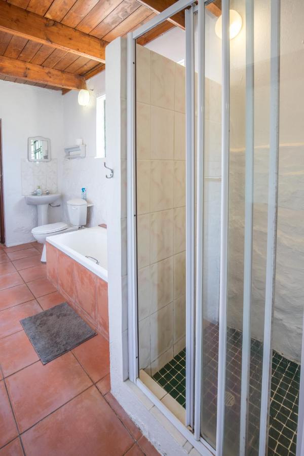 Koo Karoo Guest Lodge And Self Catering Монтегю Екстериор снимка