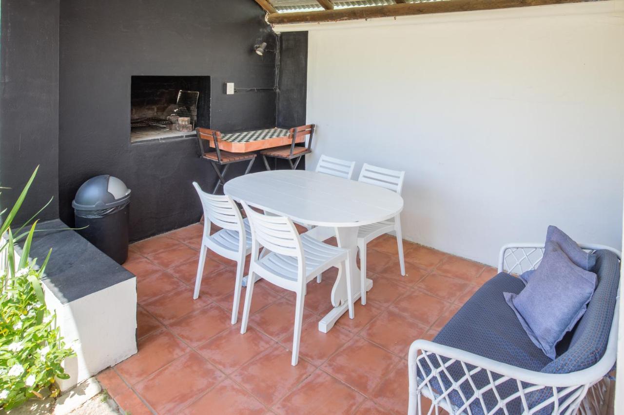 Koo Karoo Guest Lodge And Self Catering Монтегю Екстериор снимка