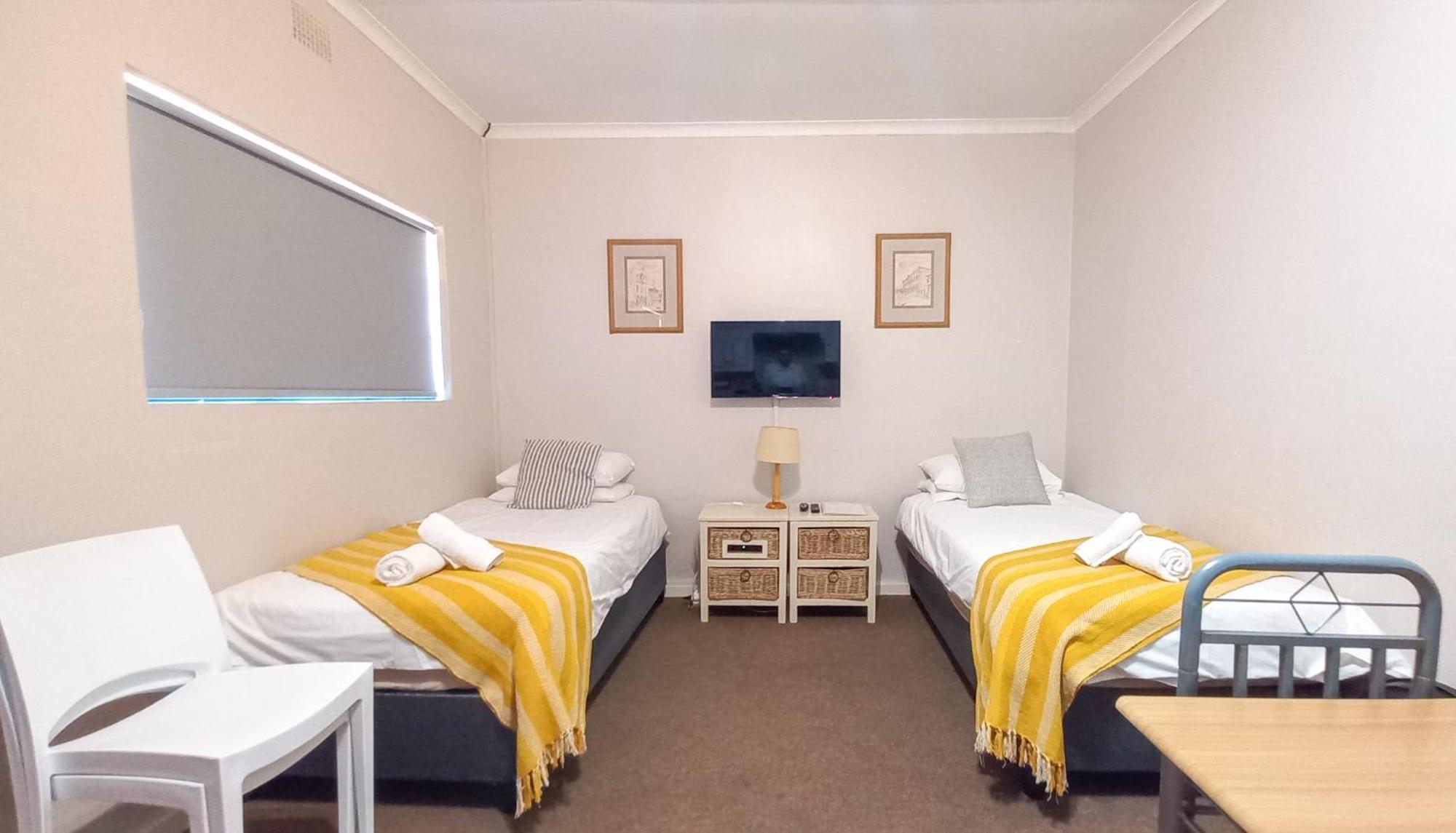 Koo Karoo Guest Lodge And Self Catering Монтегю Екстериор снимка