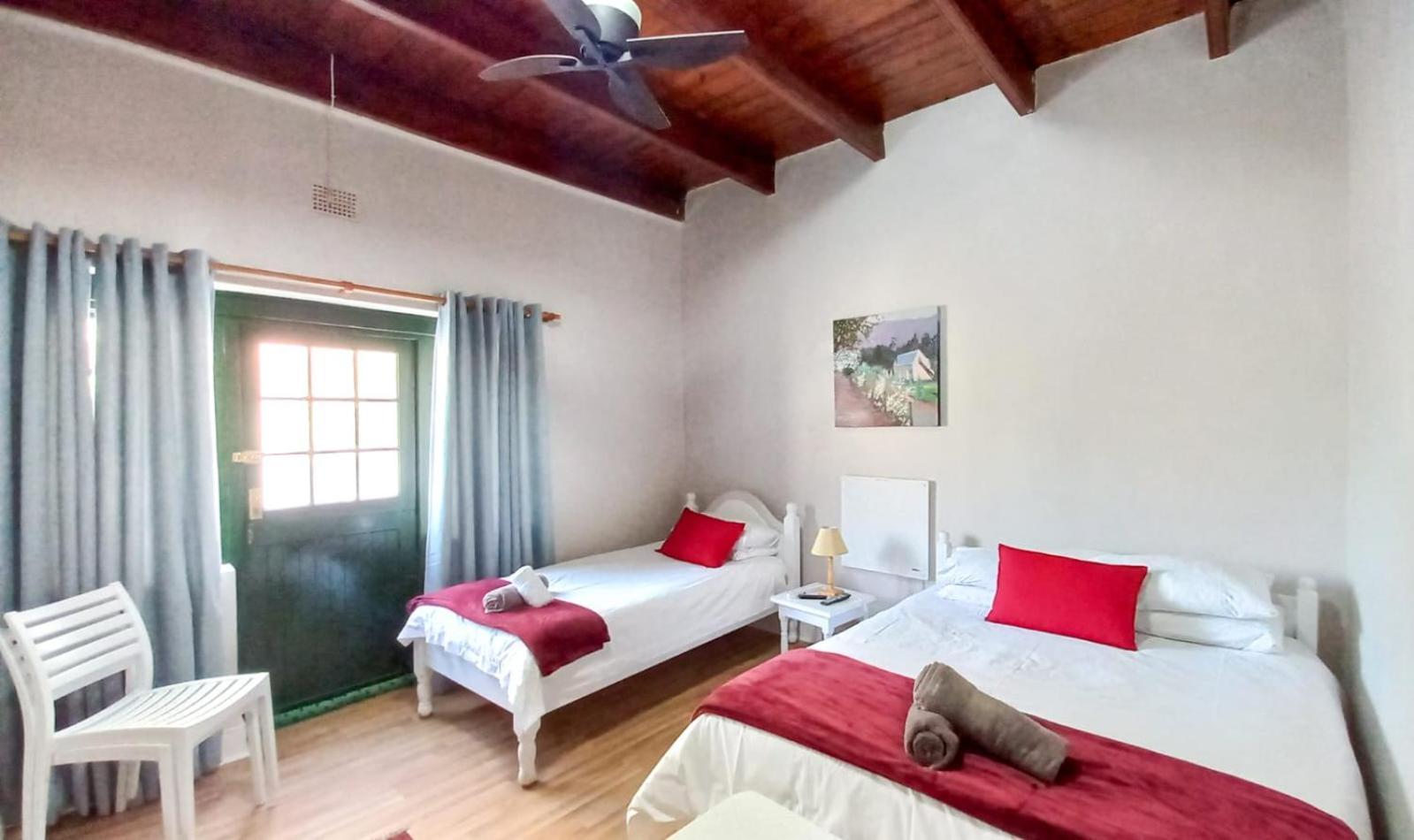 Koo Karoo Guest Lodge And Self Catering Монтегю Екстериор снимка