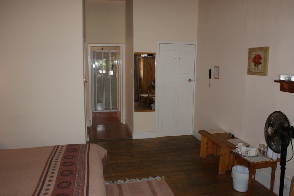Koo Karoo Guest Lodge And Self Catering Монтегю Екстериор снимка